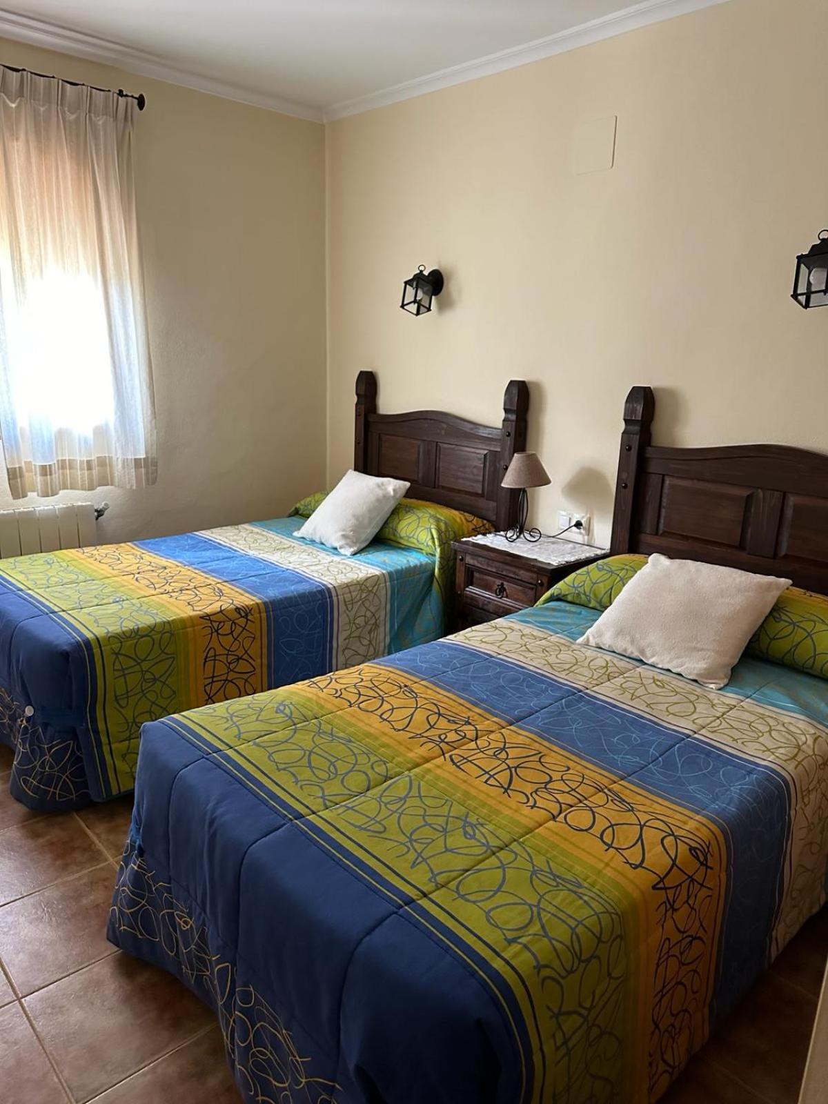 Casas Rurales Cerro Lobo 耶斯特 外观 照片